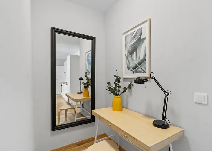 Balcony I On-site Parking 19,90 Per Day Bécs