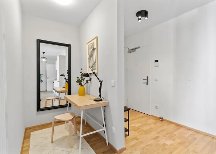 Balcony I On-site Parking 19,90 Per Day