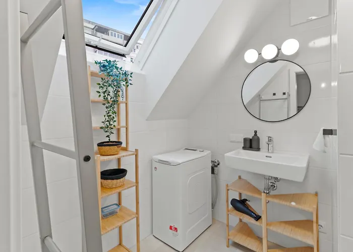 Balcony I On-site Parking 19,90 Per Day